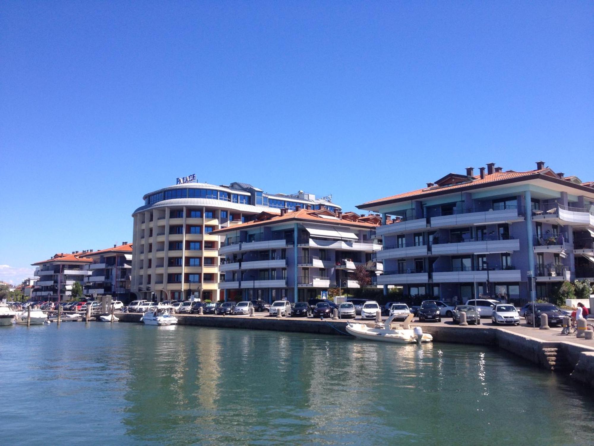 Costa Azzurra Apartment Grado Buitenkant foto